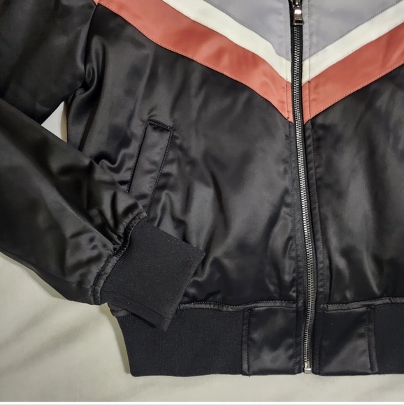 Express Bomber Jacket Satin Silky Quilted Women's Small Y2K Black Gray EUC Retro - Picture 8 of 10
